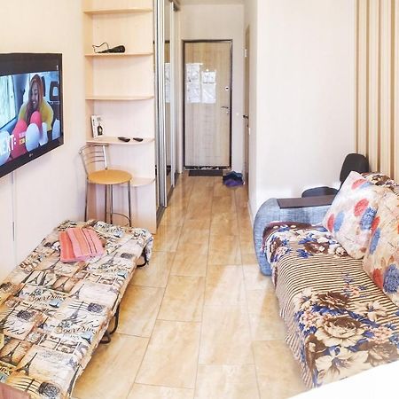 Akvareli Appartment 3 Persons 0178 ハルキウ エクステリア 写真